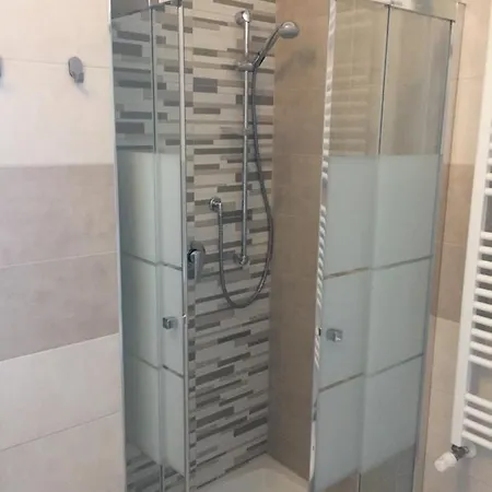 شقة Ulividamare مونوبولي